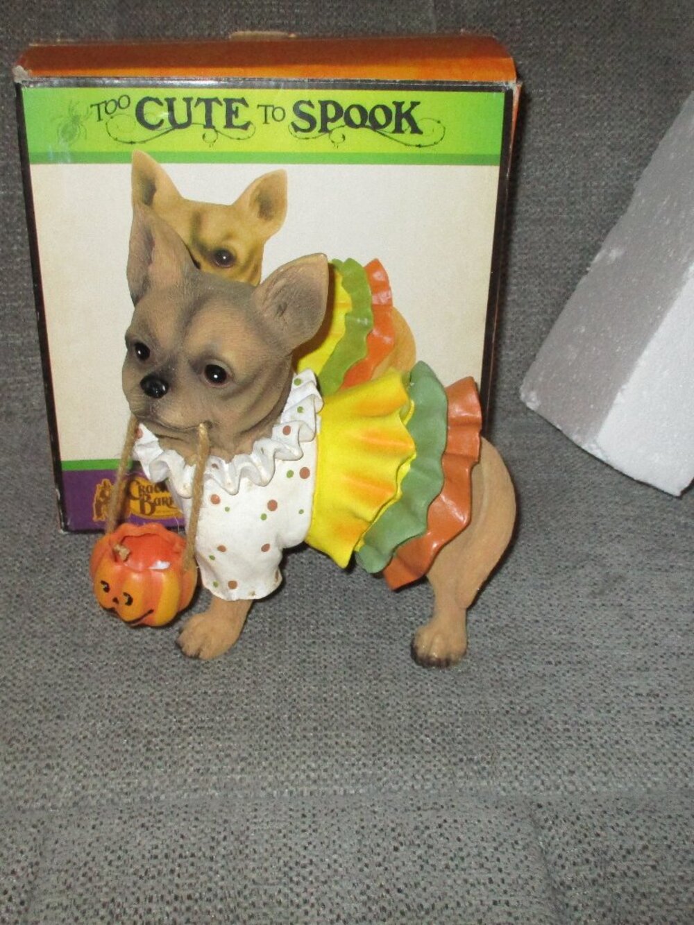 Cracker Barrel Halloween Chihuahua Dog w Dress Too Cute to Spook 8.25" Figure